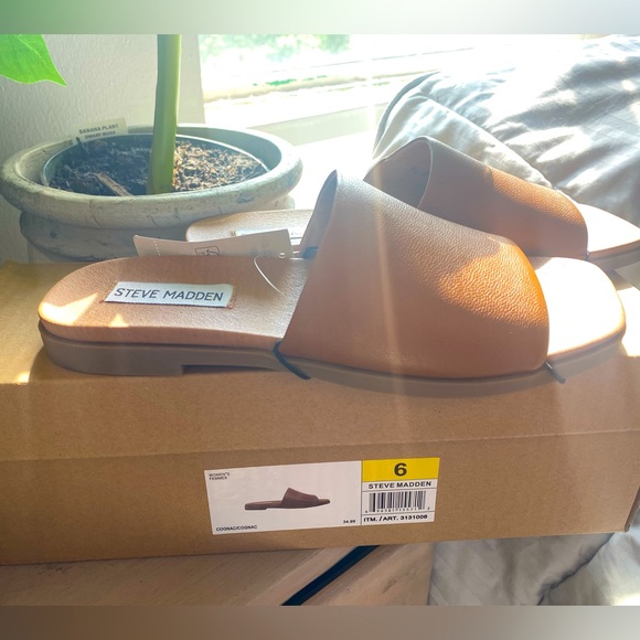 Steve Madden KARRMAA TAN LEATHER Sandals!! Brand new!! Several sizes available:) - Picture 3 of 3